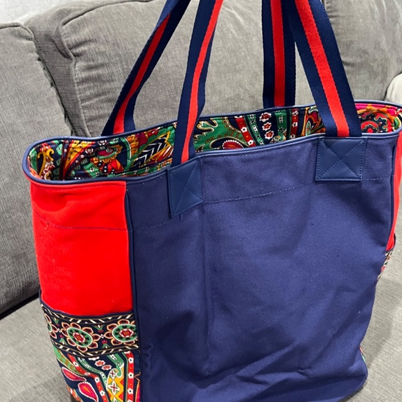 New Vera Bradley Large Venetian Paisley Canvas Tote Travel Bag - Picture 2 of 9